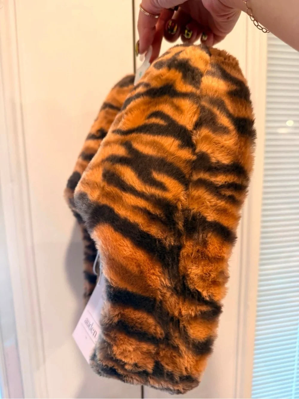 Auden cozy faux
